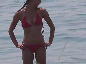 Beautiful beach girl is fully inspected Picture 1