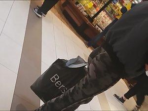 Sexy camouflage caught by voyeur Picture 2