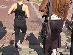 Getting closer to see tourist girl's thong Picture 8