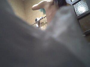 Hidden camera caught long asian pubes Picture 3