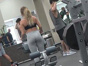 Sexiest babe in my gym Picture 2