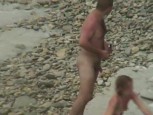 Husband comes and fucks wife on beach Picture 3