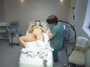 Spying on beefy pussy during hair removal treatment Picture 5