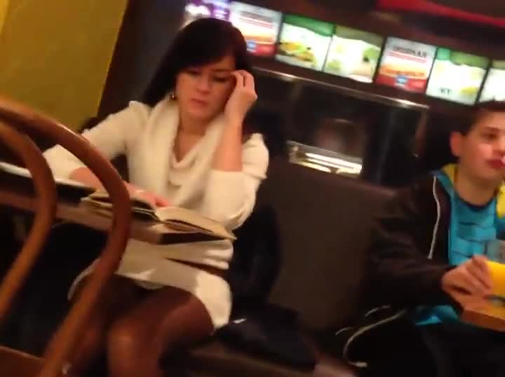 Coffee Upskirt - Upskirt of a lonely girl in a coffee shop - Voyeur Videos