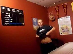 Flabby butt caught in the solarium Picture 1