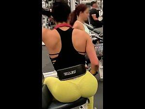 Muscular ass that ruins workouts for others Picture 2