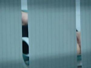 Landing strip pussy haircut gets peeped Picture 8