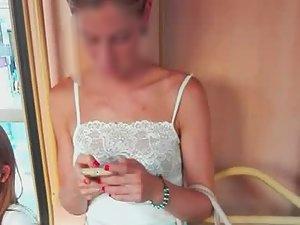 Teen girl is clueless I saw her upskirt