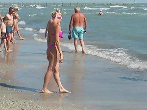 Attention whore with perfect beach body Picture 8