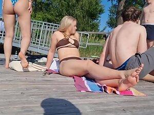 Hot booty spotted by voyeur at the riverside Picture 5