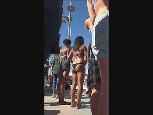 Mocca ass cheeks in thong bikini Picture 3