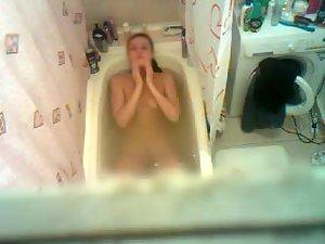Girlfriend spied while enjoying a bath Picture 8
