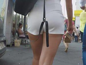 Taking risks and following amazing girl Picture 7