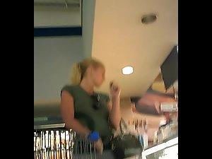 Stunning tight ass of fit blonde Picture 7