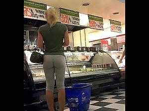 Stunning tight ass of fit blonde Picture 8