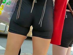 Fit little ass and unbelievable gap between thighs