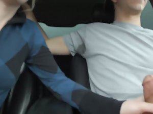 Naughty girl sucks while boy drives Picture 2