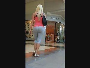 Big ass that can break the internet