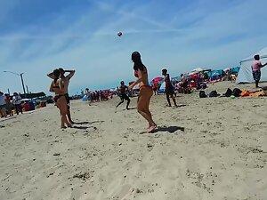 Checking out hot ass during friendly beach volleyball fun Picture 1
