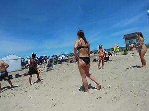 Checking out hot ass during friendly beach volleyball fun Picture 4