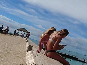 Hot girls snapping sexy pictures by the beach Picture 3