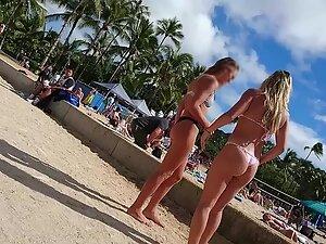 Hot girls snapping sexy pictures by the beach Picture 7