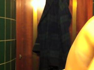 Spying on tits of my beautiful stepsister Picture 2