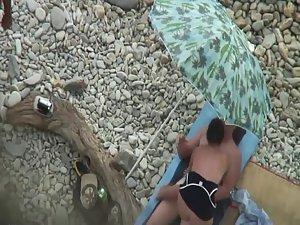 Threeway fuck spied on a beach Picture 8