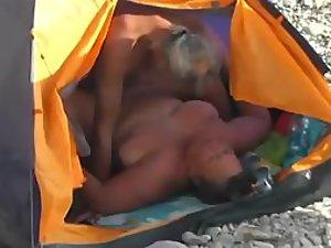 Fat woman fucked in the beach tent Picture 1