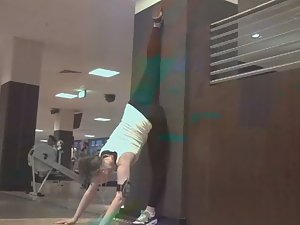 Stretchy girl does full splits