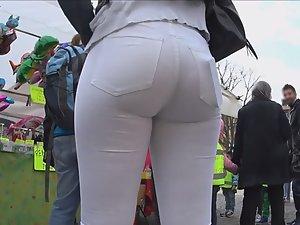 Phat ass in too tight white pants Picture 3