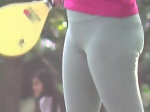 Cameltoe of a sexy woman with a racket