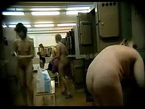 Women dressing up in a locker room Picture 6