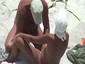 Uninterested woman gets her pussy licked Picture 6