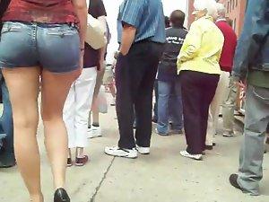 Following a girl in hot pants Picture 6