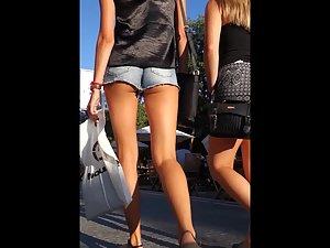 Ass like peaches and endless long legs Picture 5