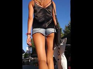 Ass like peaches and endless long legs Picture 8