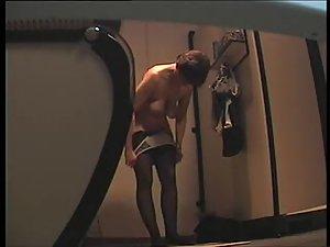 Hot mature lady came for some tan Picture 6