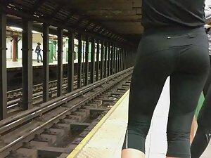 Ass stretching while waiting for the train Picture 5