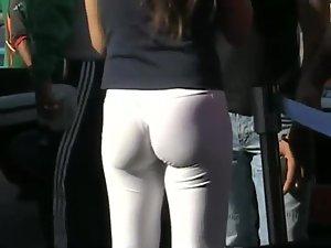 Sexy asses and cameltoes of hostesses Picture 4