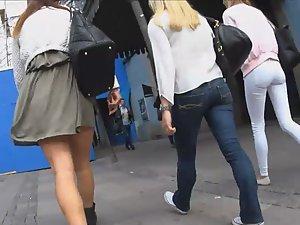 Graceful ass in hot girl's upskirt Picture 3