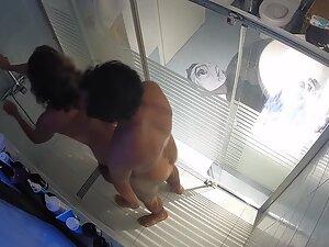 Hidden cam caught husband getting in shower to fuck hot wife Picture 4