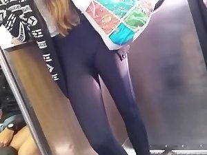 Cameltoe of a spoiled brat Picture 7