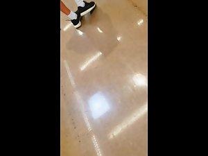 Checking out a skinny fit milf in the supermarket Picture 1