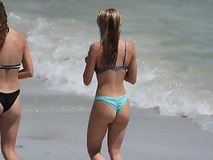 Tall and short girl both got hot beach bodies Picture 8