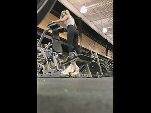 Gym voyeur peeps on booty building in progress Picture 3