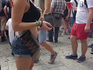 Busty party girl with purple dreadlocks Picture 4