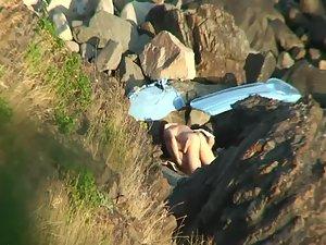 Ninja voyeur climbed to see them fuck Picture 3
