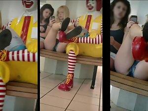 Slutty teen sitting with legs spread wide Picture 1