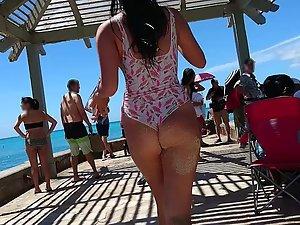 Teen ass is perfect even when dirty from the sand Picture 4